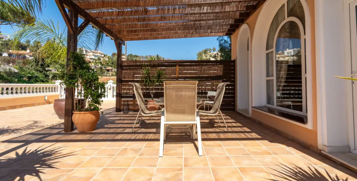 Sale of detached villa in Mijas Costa 8