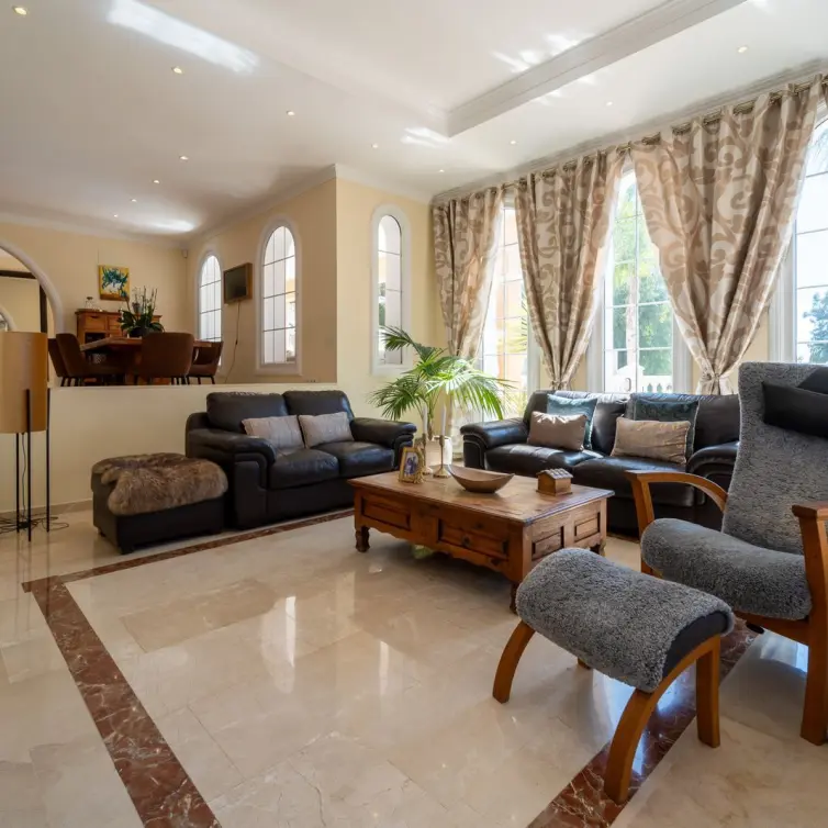 Venta de villa independiente en Mijas Costa