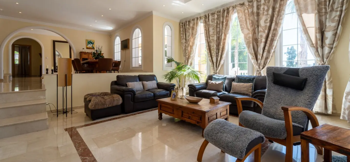 Venta de villa independiente en Mijas Costa 2