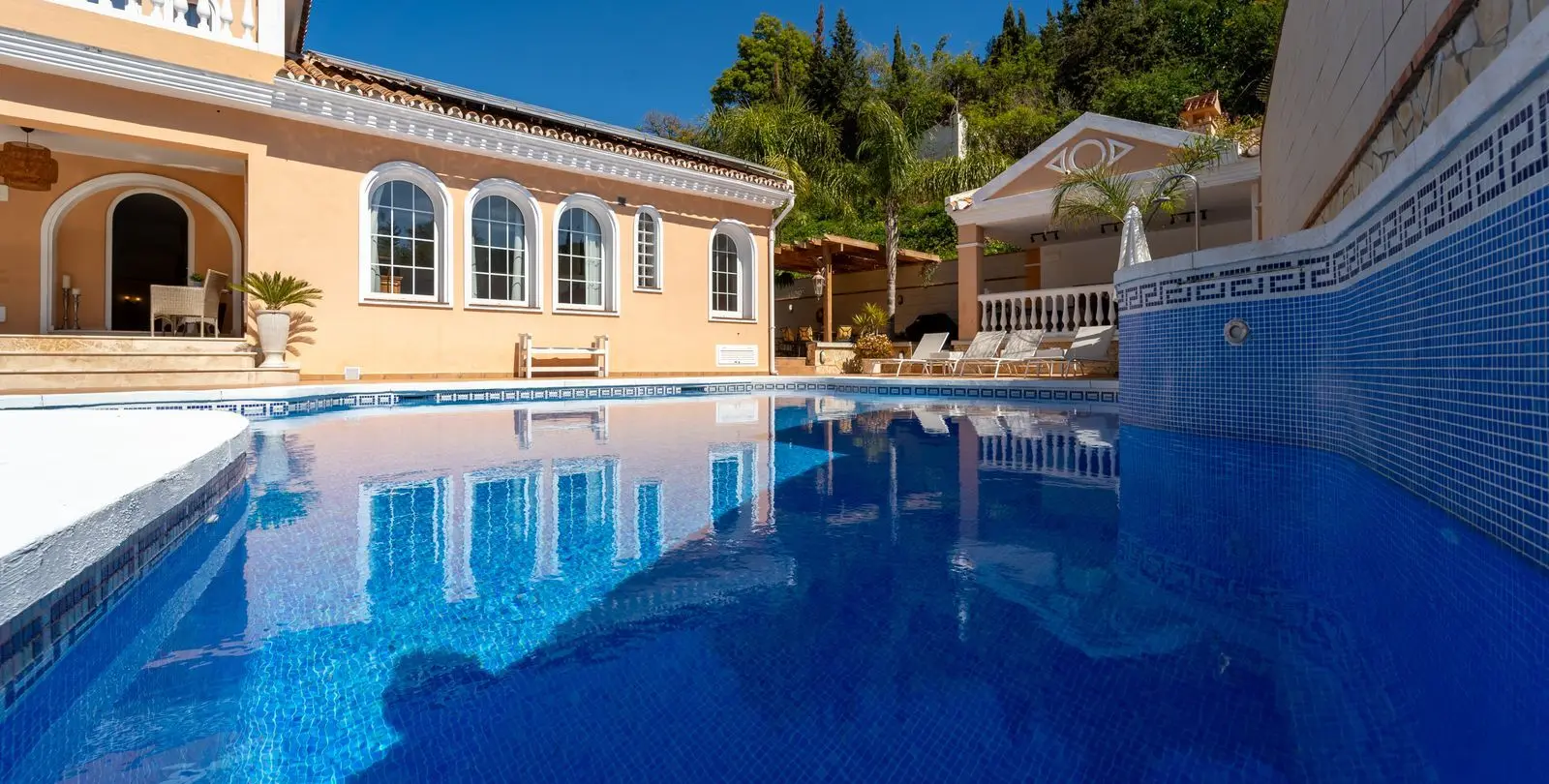Venta de villa independiente en Mijas Costa 13