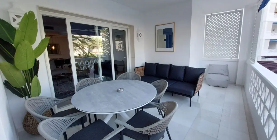 Краткосрочная аренда апартаментов на среднем этаже в Puerto Banús 3