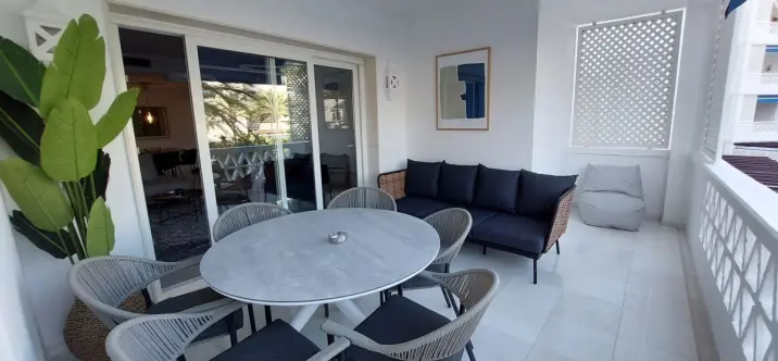 Продажа апартаментов на среднем этаже в Puerto Banús 2