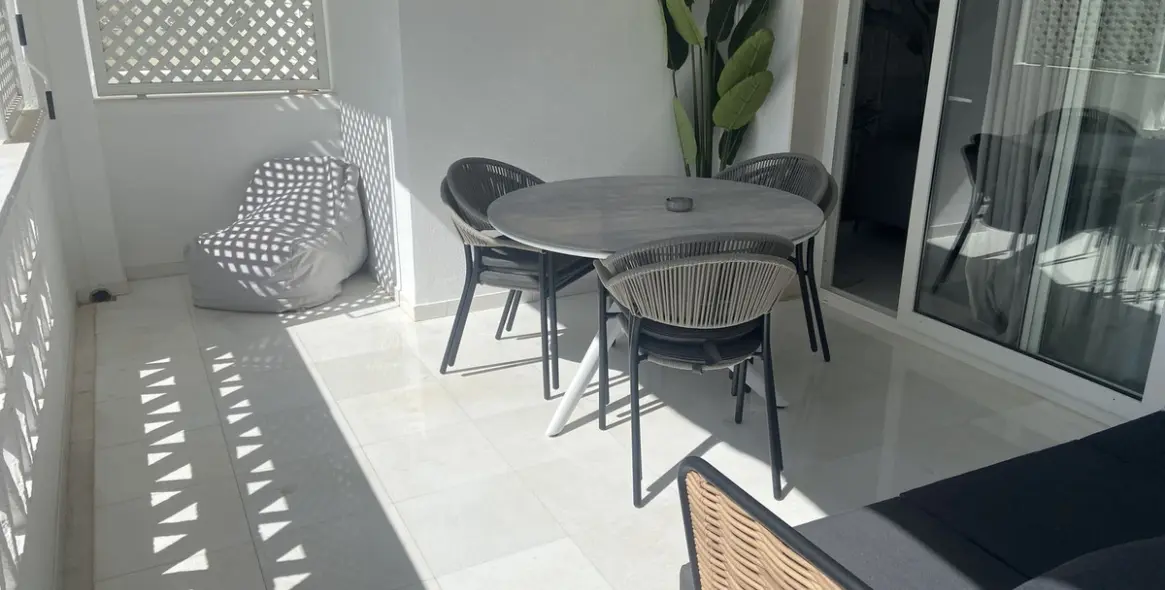 Краткосрочная аренда апартаментов на среднем этаже в Puerto Banús 11