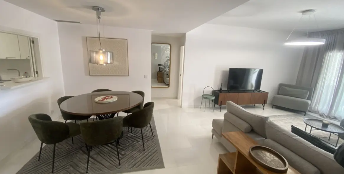 Краткосрочная аренда апартаментов на среднем этаже в Puerto Banús 18