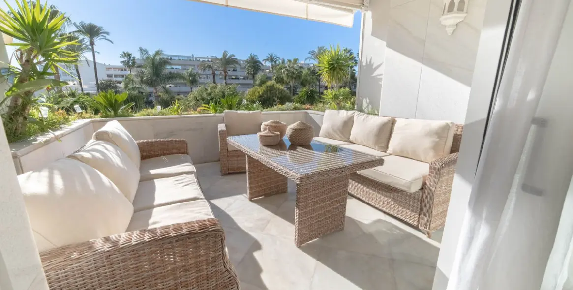 Продажа апартаментов на среднем этаже в Marbella 2