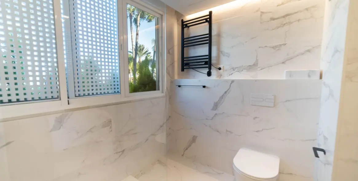 Продажа апартаментов на среднем этаже в Marbella 15