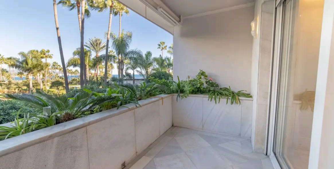 Продажа апартаментов на среднем этаже в Marbella 18