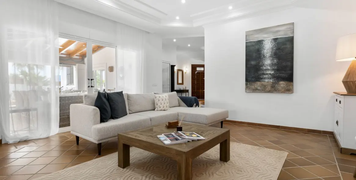 Краткосрочная аренда  отдельно стоящей виллы в Las Chapas 8