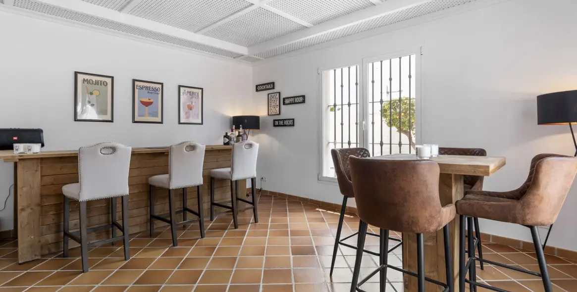 Краткосрочная аренда  отдельно стоящей виллы в Las Chapas 10