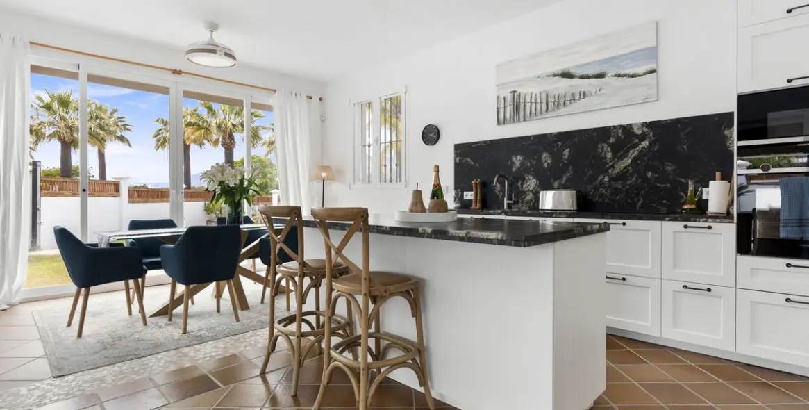 Краткосрочная аренда  отдельно стоящей виллы в Las Chapas 16