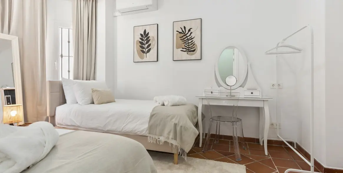 Short-term rent of detached villa in Las Chapas 21