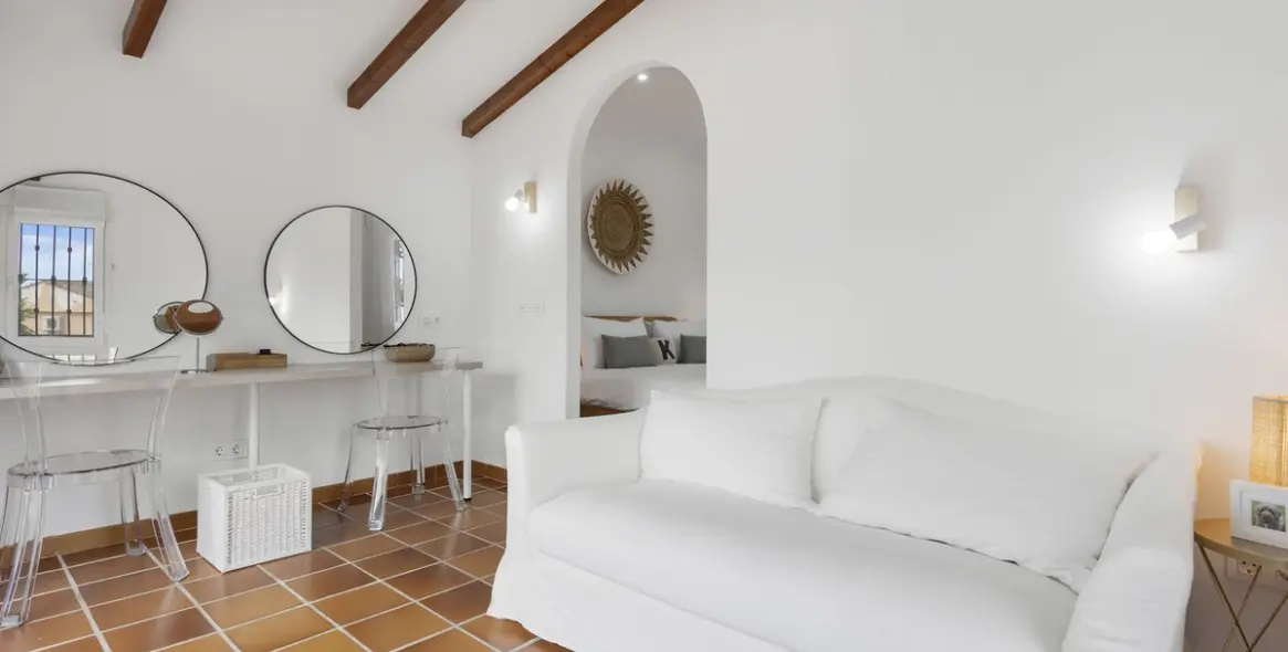 Short-term rent of detached villa in Las Chapas 24