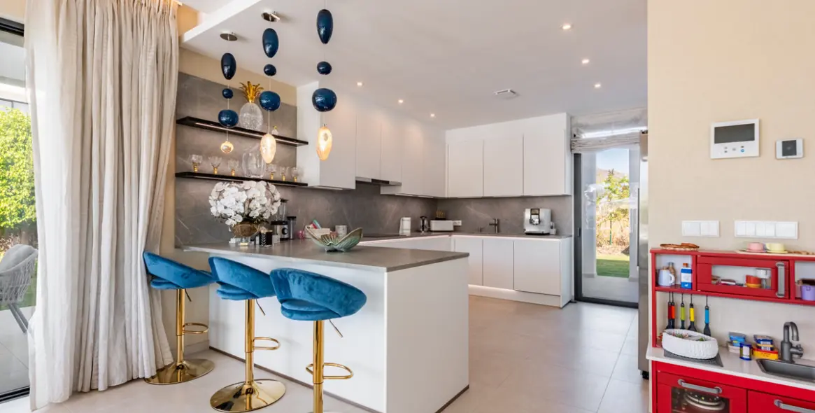 Продажа  отдельно стоящей виллы в Calanova Golf 8