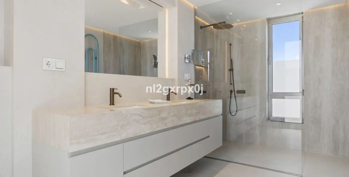 Venta de villa independiente en Marbella 10