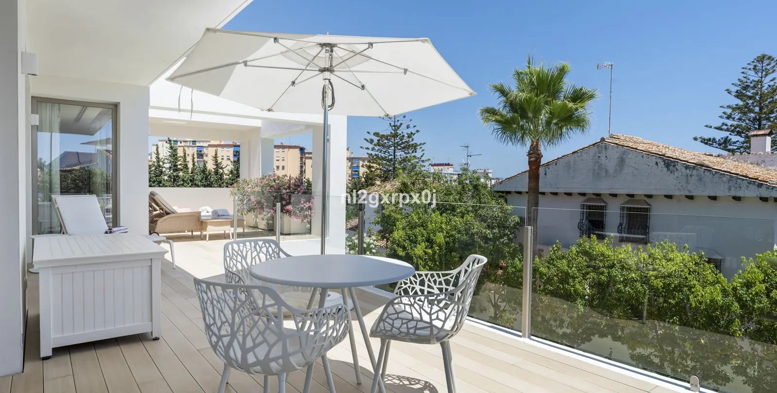 Продажа  отдельно стоящей виллы в Marbella 2
