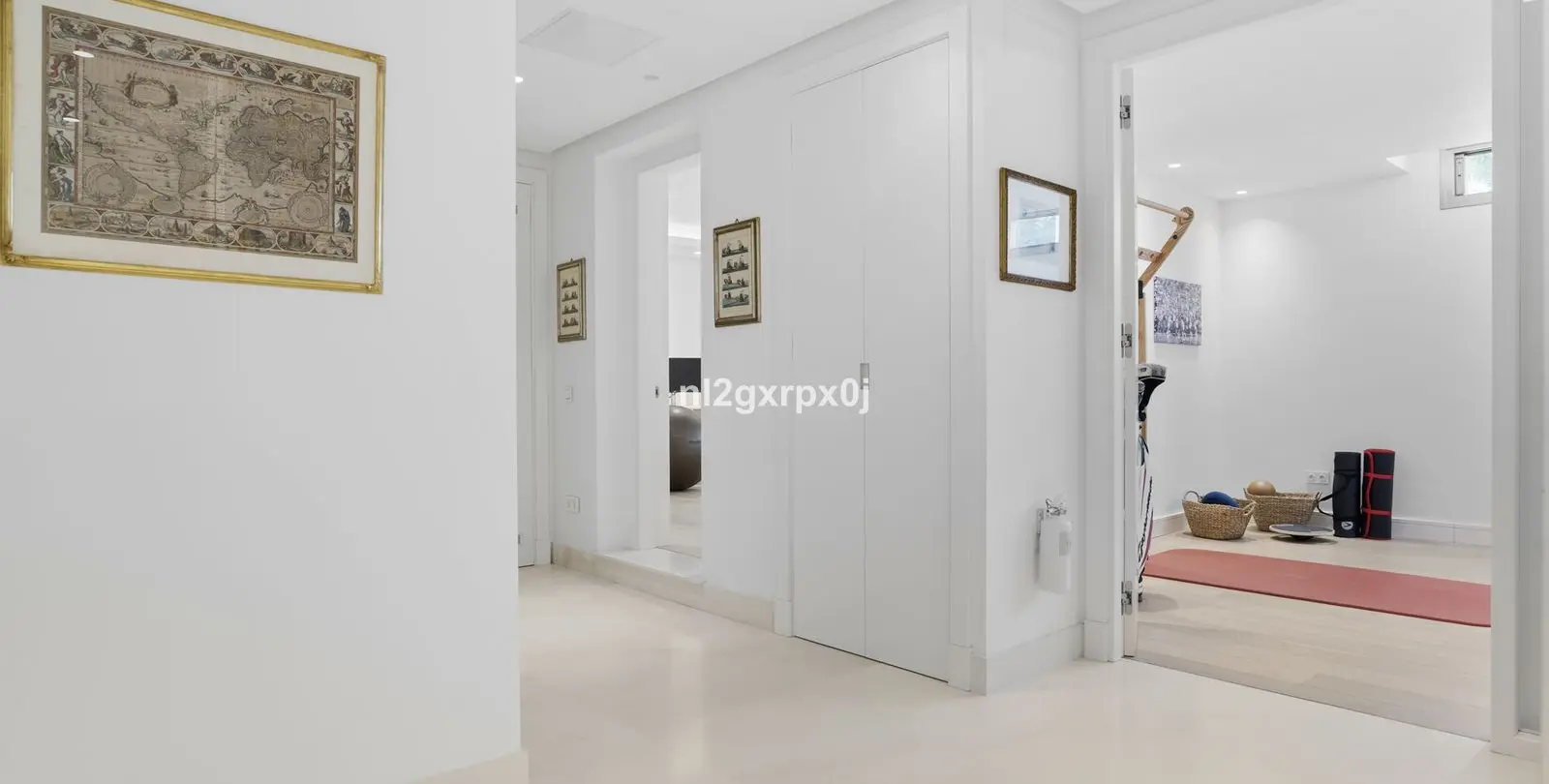 Продажа  отдельно стоящей виллы в Marbella 23
