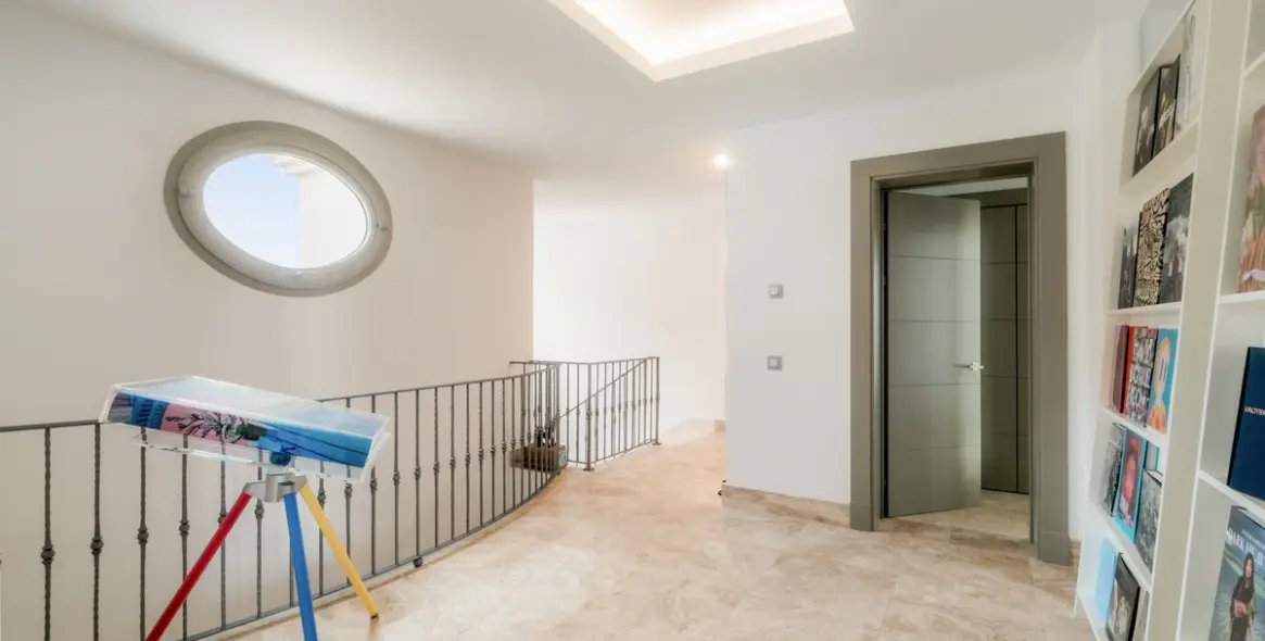 Sale of detached villa in Benahavís 23