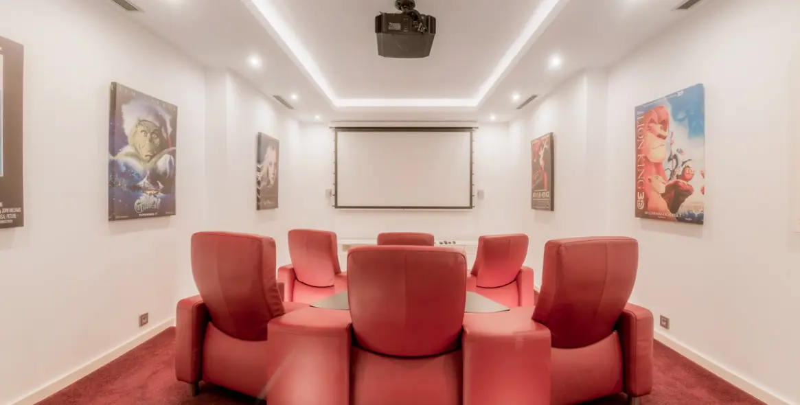 Sale of detached villa in Benahavís 36