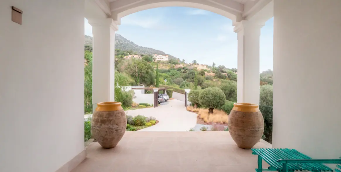 Sale of detached villa in Benahavís 41