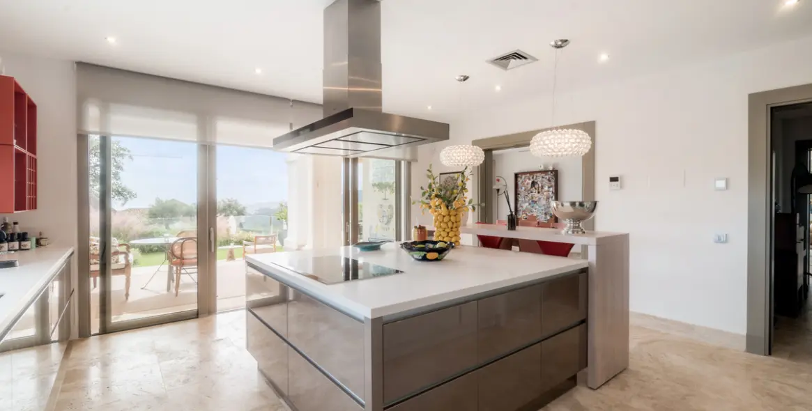 Venta de villa independiente en Benahavís 10