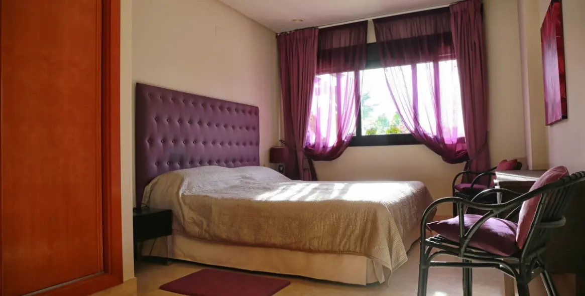 Долгосрочная аренда апартаментов на среднем этаже в Puerto Banús 16