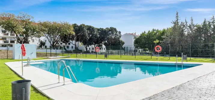 Долгосрочная аренда апартаментов на среднем этаже в Selwo 0