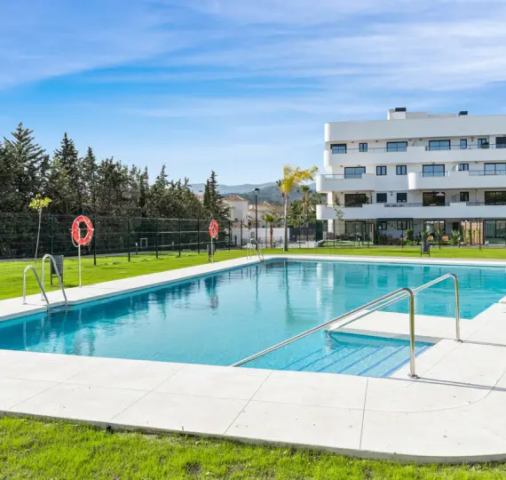 Долгосрочная аренда апартаментов на среднем этаже в Selwo