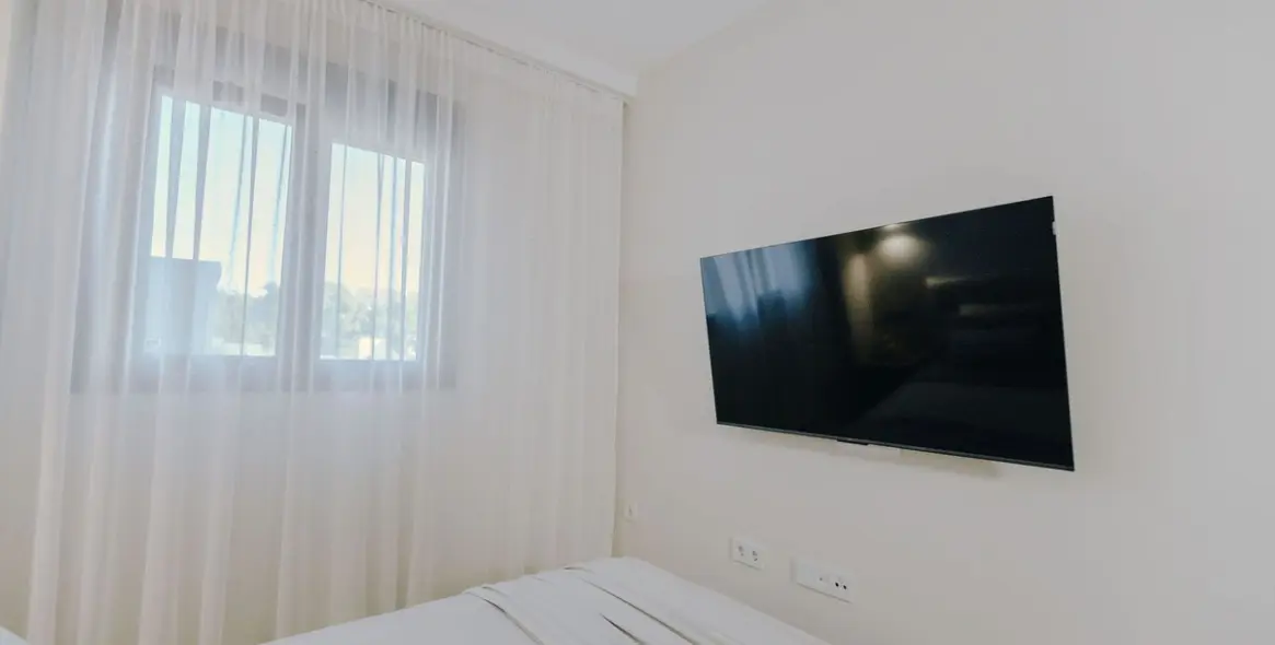 Long-term rent of middle floor apartment in Selwo 12