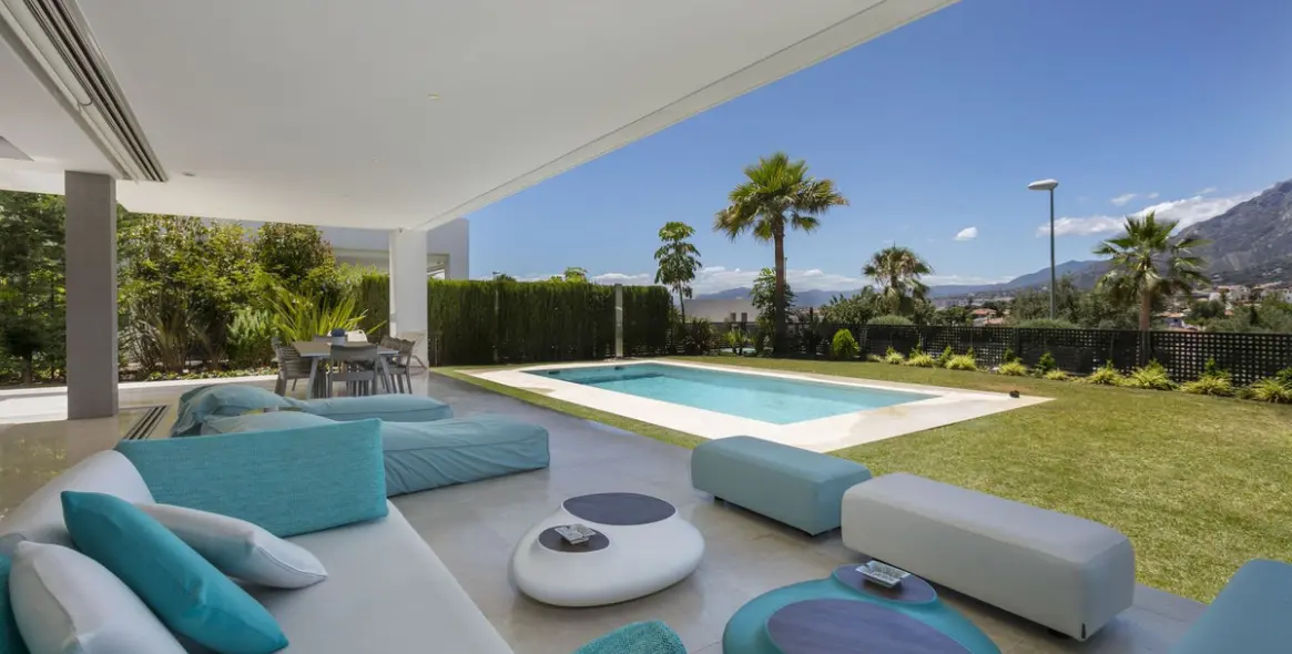 Long-term rent of detached villa in Marbella 1