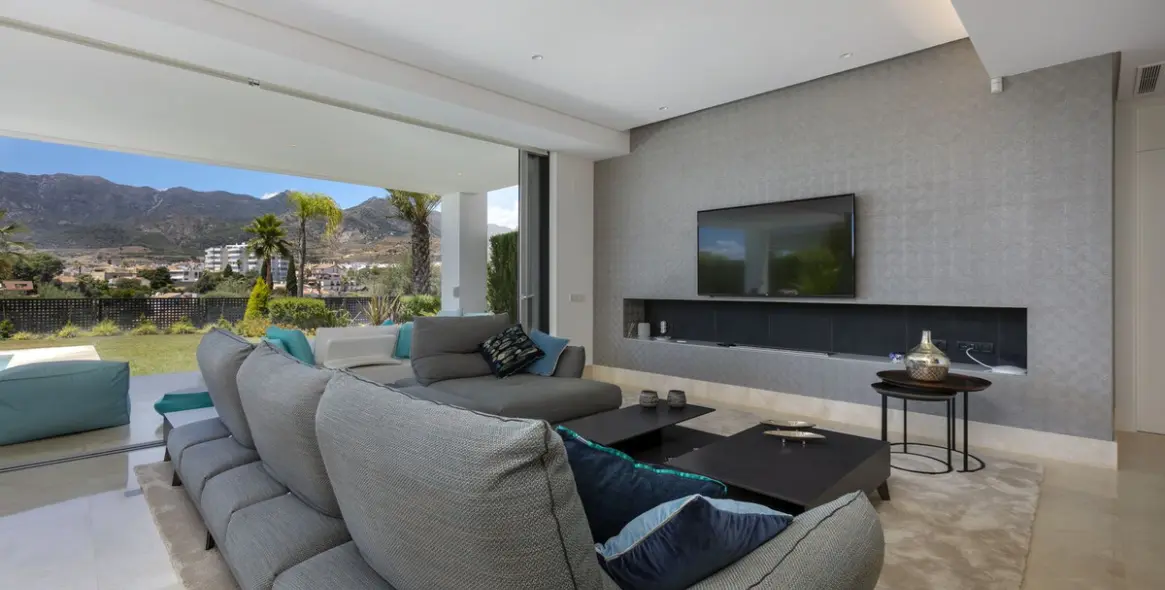 Long-term rent of detached villa in Marbella 7