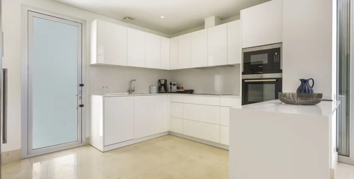 Long-term rent of detached villa in Marbella 11