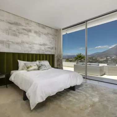 Long-term rent of detached villa in Marbella