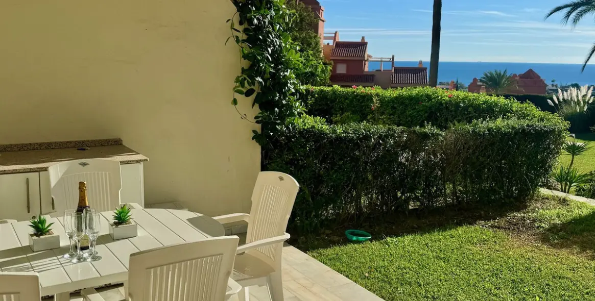 Sale of ground floor apartment in Reserva de Marbella 4