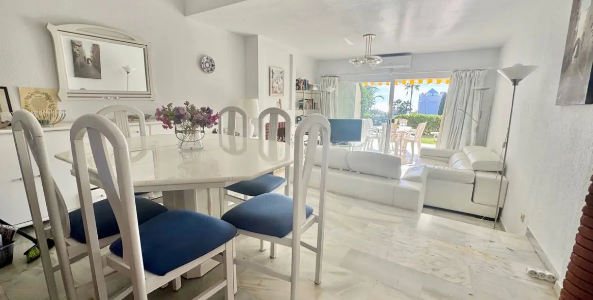 Sale of ground floor apartment in Reserva de Marbella 11