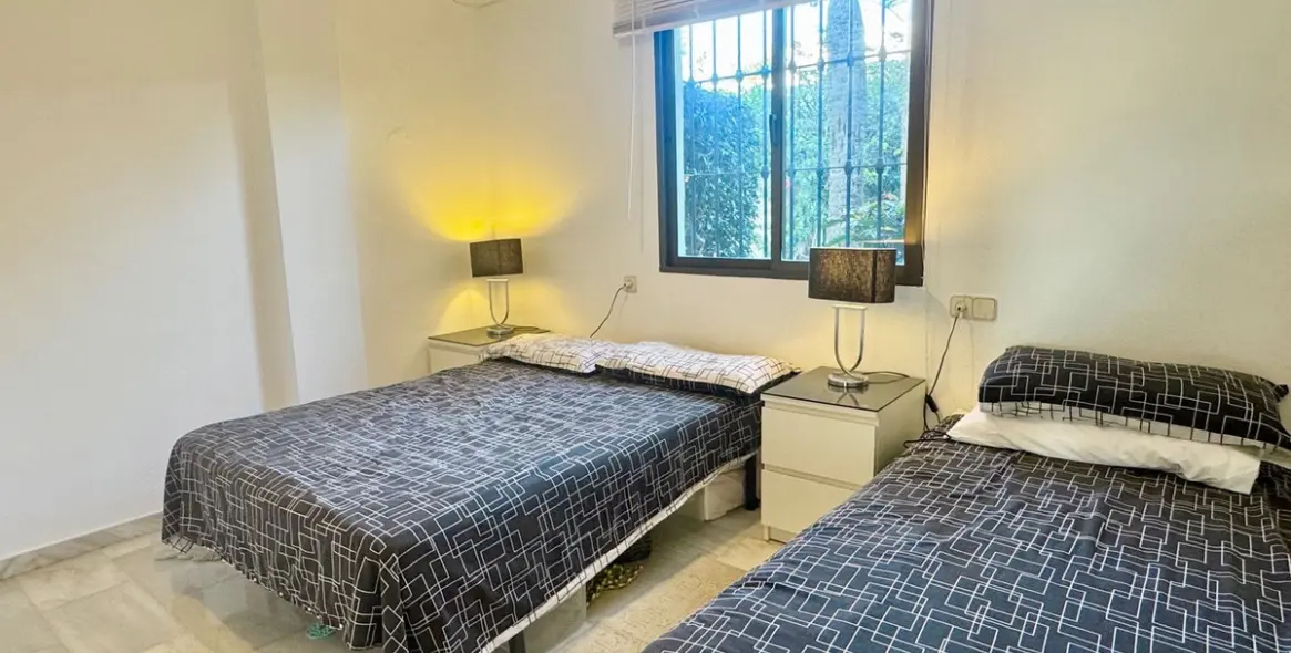 Sale of ground floor apartment in Reserva de Marbella 16