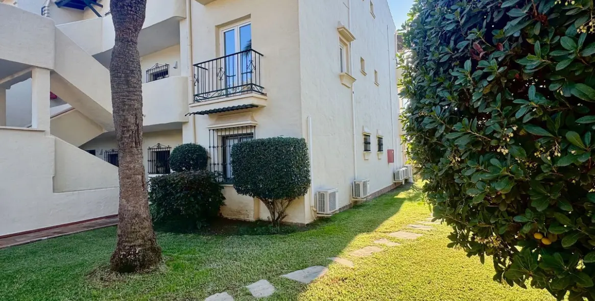 Sale of ground floor apartment in Reserva de Marbella 20