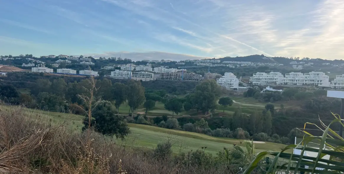 Venta de parcela residencial en La Cala Golf 1