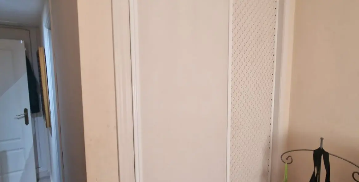 Sale of middle floor apartment in Costalita 15