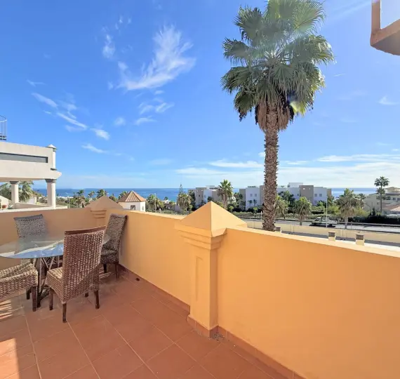 Sale of townhouse in Estepona