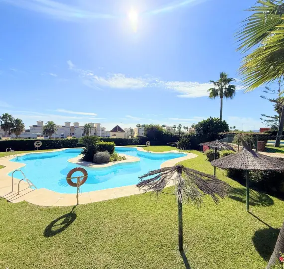 Sale of townhouse in Estepona