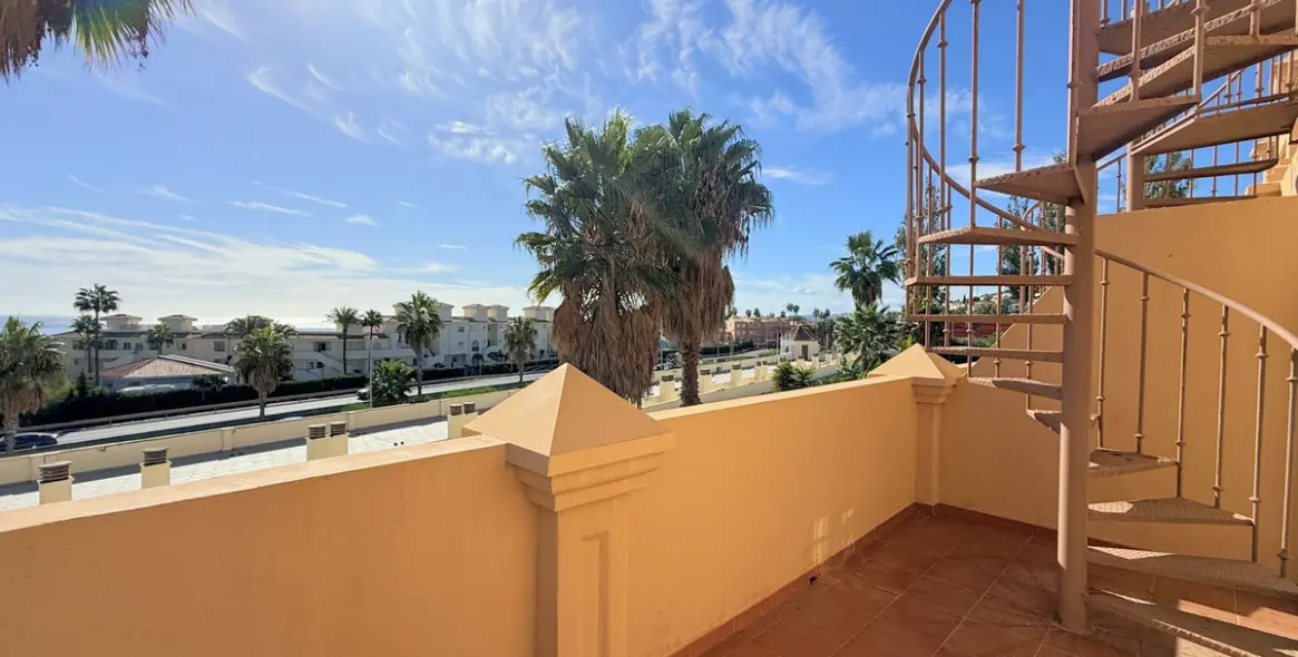 Продажа таунхауса в Estepona 26