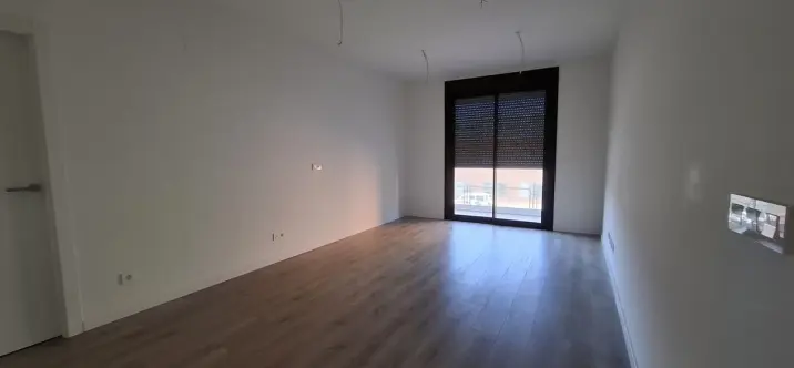 Продажа апартаментов на среднем этаже в Estepona 2