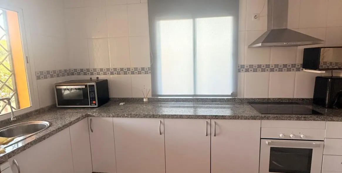 Продажа дома на две семьи в Benalmadena 21