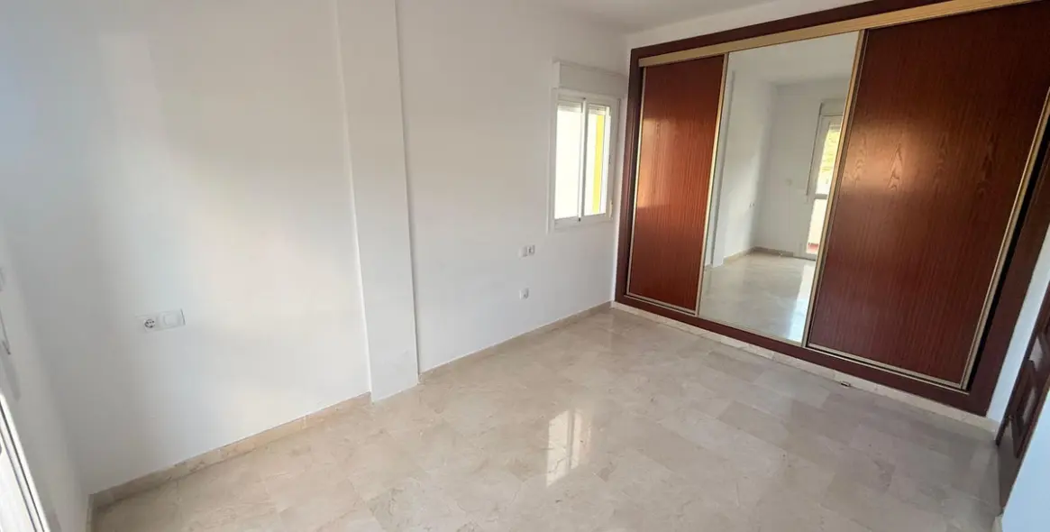 Продажа дома на две семьи в Benalmadena 30