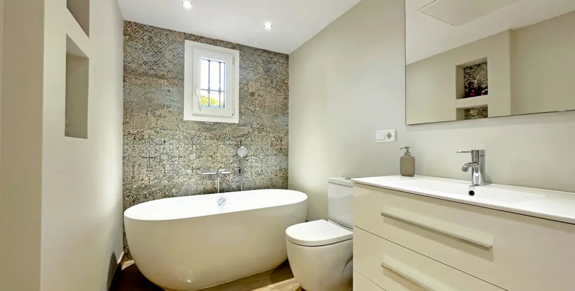 Sale of ground floor apartment in Estepona 5