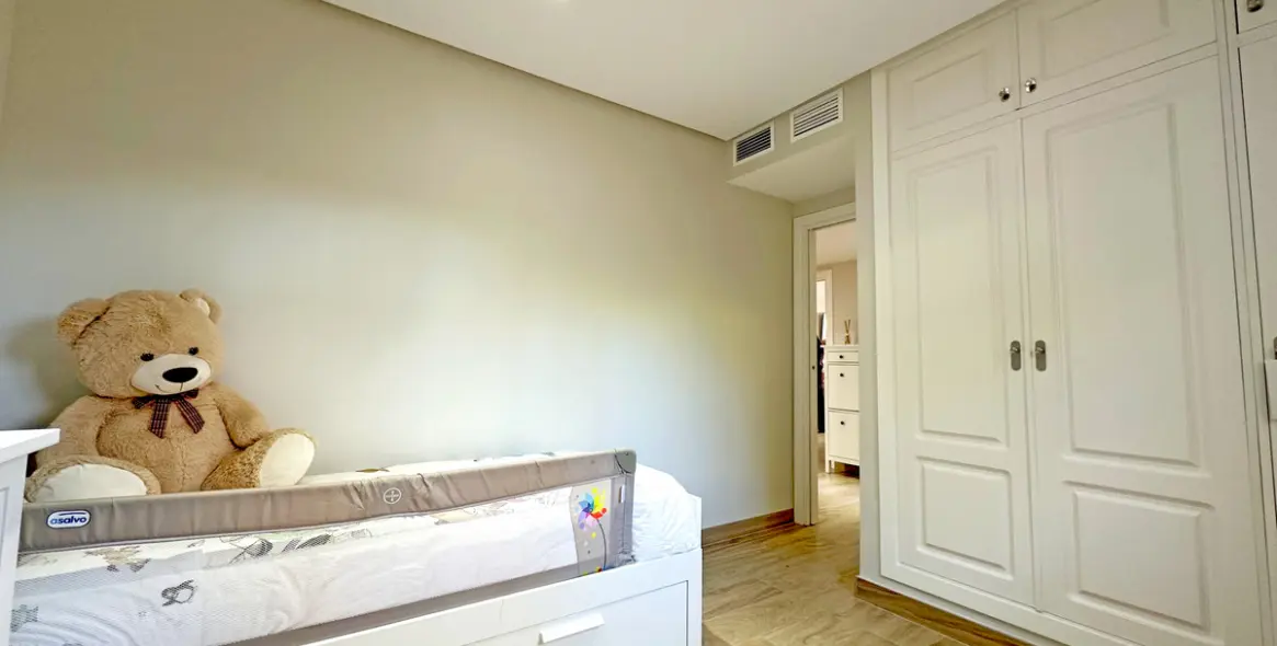 Sale of ground floor apartment in Estepona 14