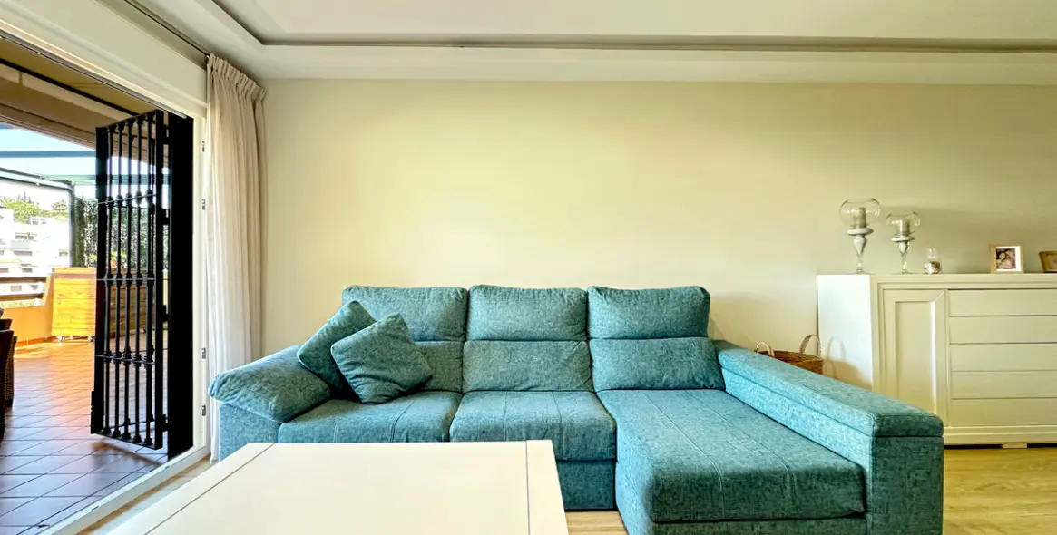 Sale of ground floor apartment in Estepona 25