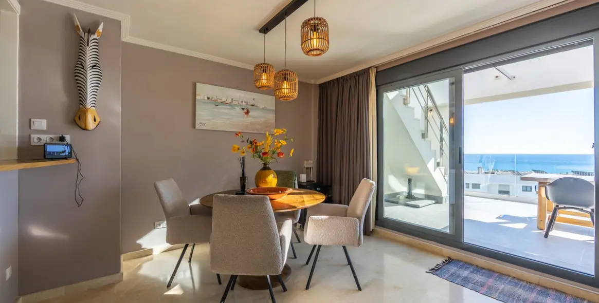 Sale of penthouse in Casares Playa 7