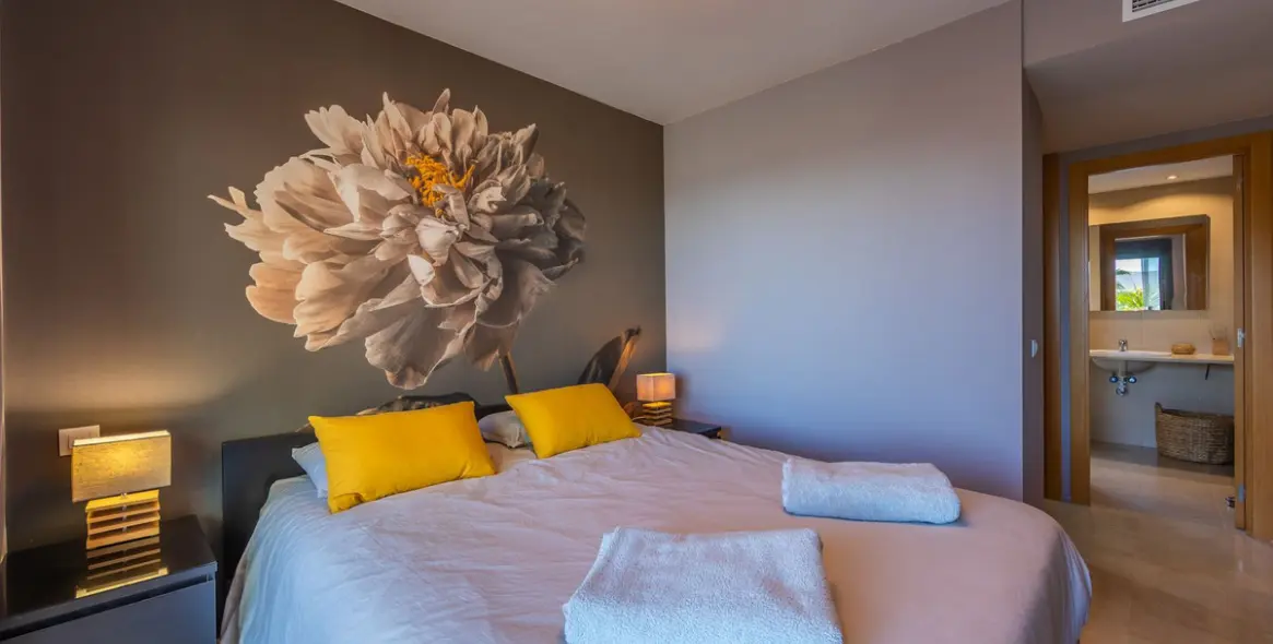 Sale of penthouse in Casares Playa 10