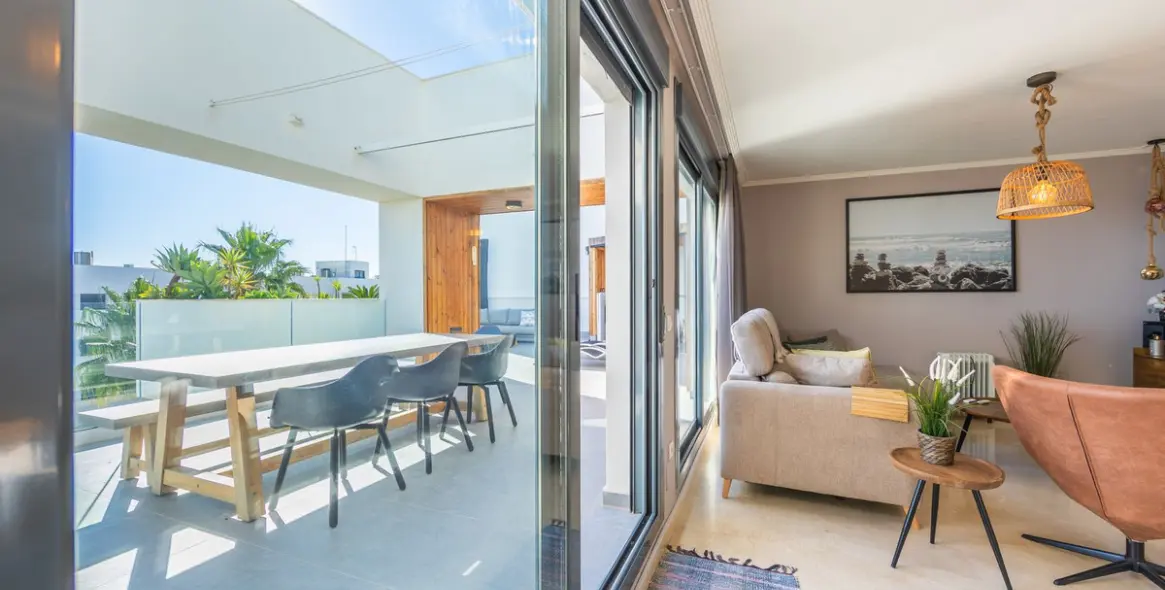 Sale of penthouse in Casares Playa 8